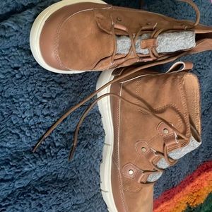 Sorel explorer II Joan Short size 9 worn once